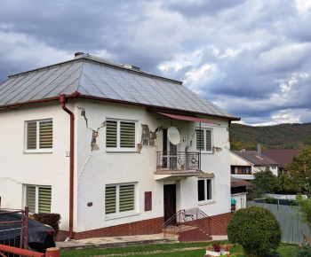 Aktuality / Zemetrasenie v obci Nižná Sitnica - foto