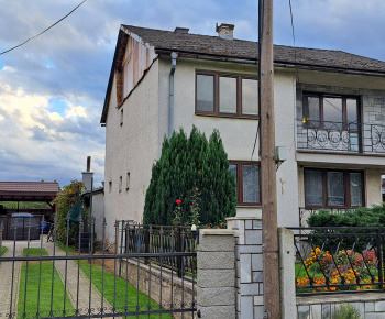 Aktuality / Zemetrasenie v obci Nižná Sitnica - foto
