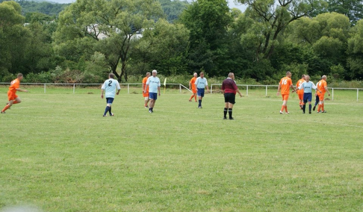 13. fotografia fotogalérie Futbalový turnaj v Oľke(14.7.2013)
