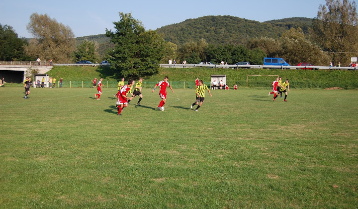 2. fotografia fotogalérie FK SLOVAN LOBE Nižná Sitnica: TJ VIHORLAT Z.Hámre
