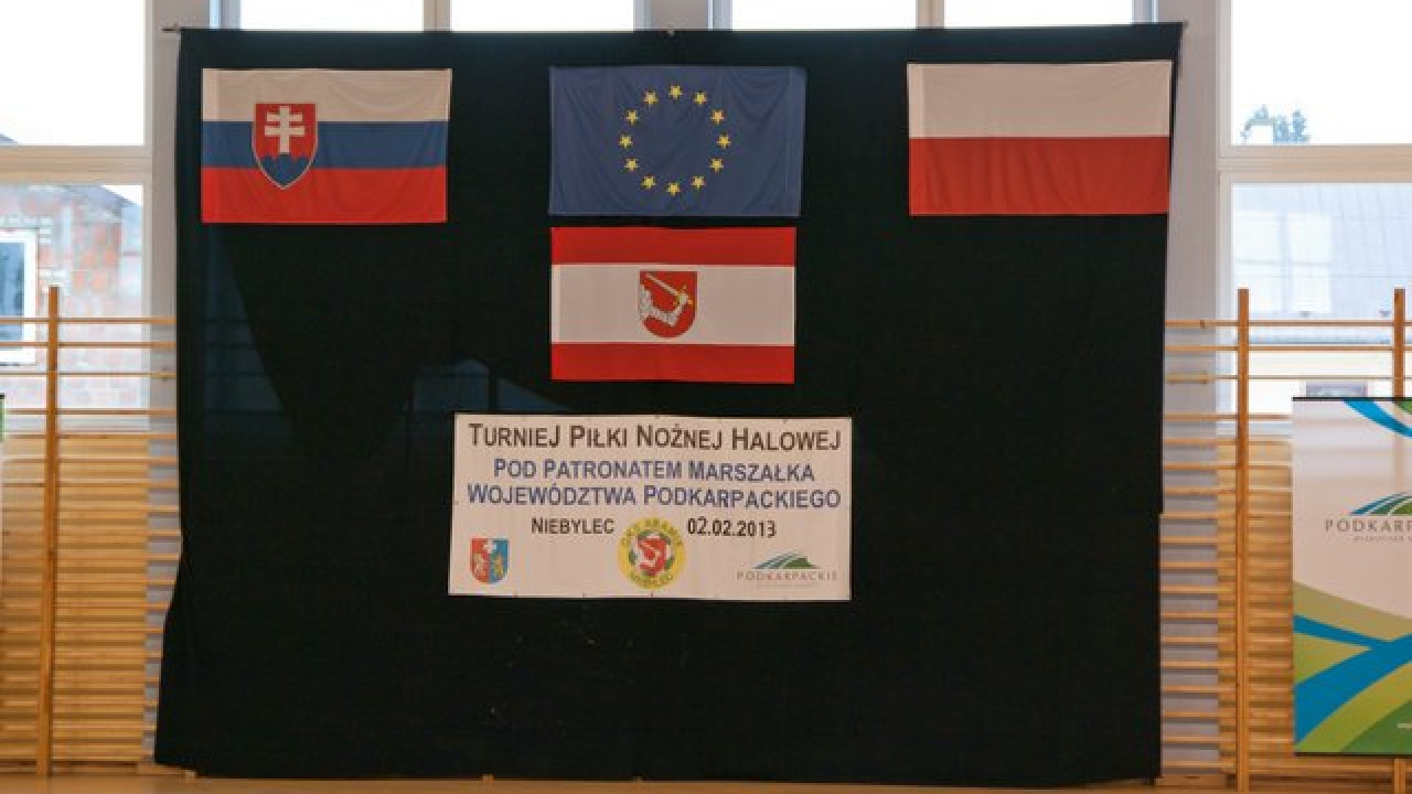 Fotografia fotogalérie Medzinárodný futsalový turnaj v Niebylec (Poland(2.2.2013))